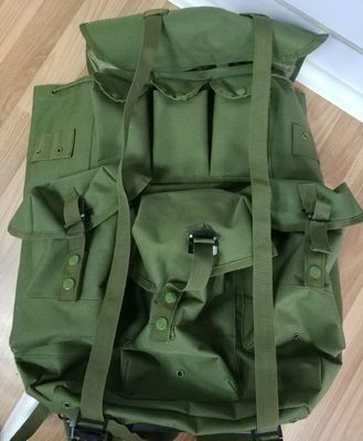 Mochila verde de 50L para esportes ao ar livre e exploração
