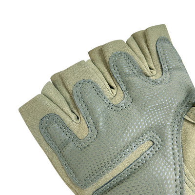 Mantenha-se protegido e elegante ao ar livre com o nosso protetor verde para mãos de inverno.