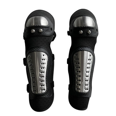 Proteja-se com estilo Pernas e braços de alta resistência para competições de motociclismo