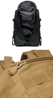 Mochila impermeável de 65L para desportos ao ar livre e viagens