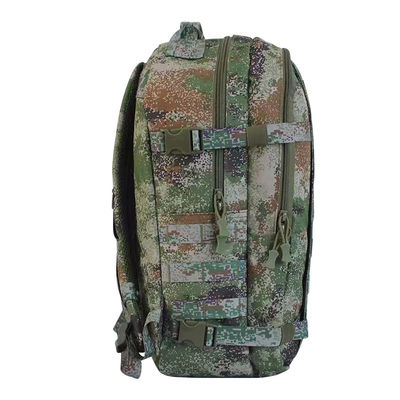 Mochila à prova d'água de 24L com correias com sistema Molle e tecido Oxford 600D